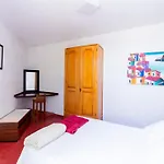 Villa St Teresa Do Porto: Harboursidevilla-Seaviews-Pool-Bbq-Starlink-6Bedrm