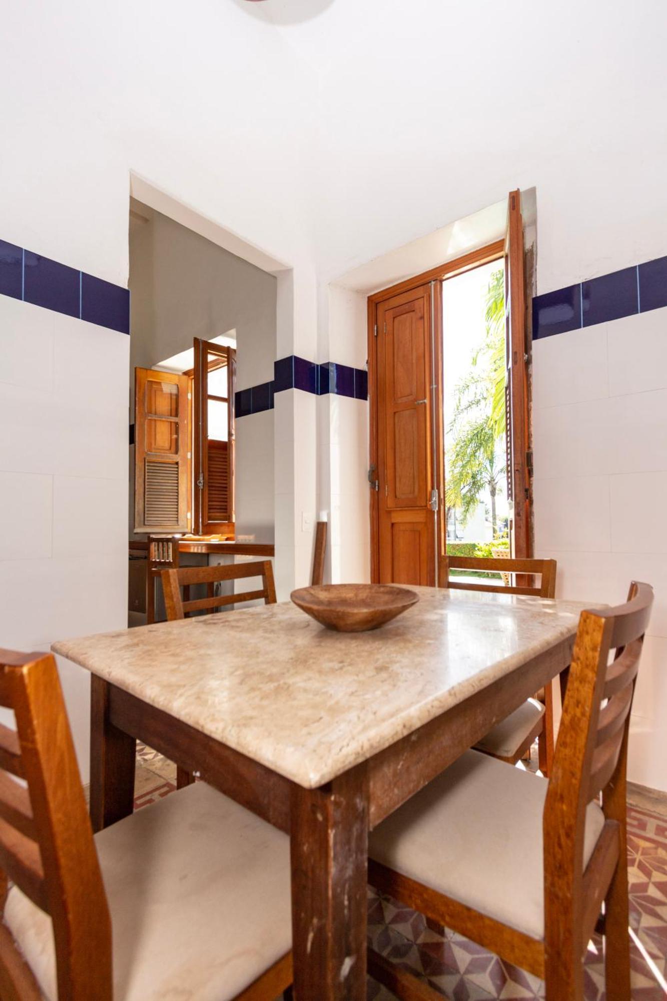 St Teresa Do Porto: Harboursidevilla-seaviews-pool-bbq-starlink-6bedrm *